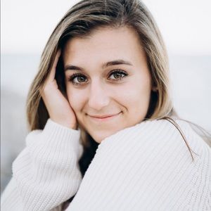 Meet your Posher, Maddie